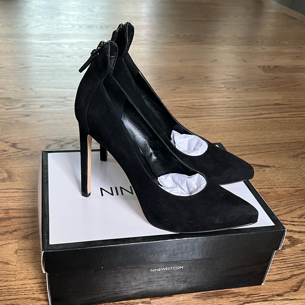Nine West Heels Black Suede Size 8